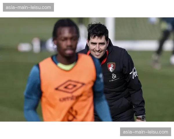 伯恩茅斯主帅伊劳拉确认赛季末离任，结束三年执教生涯